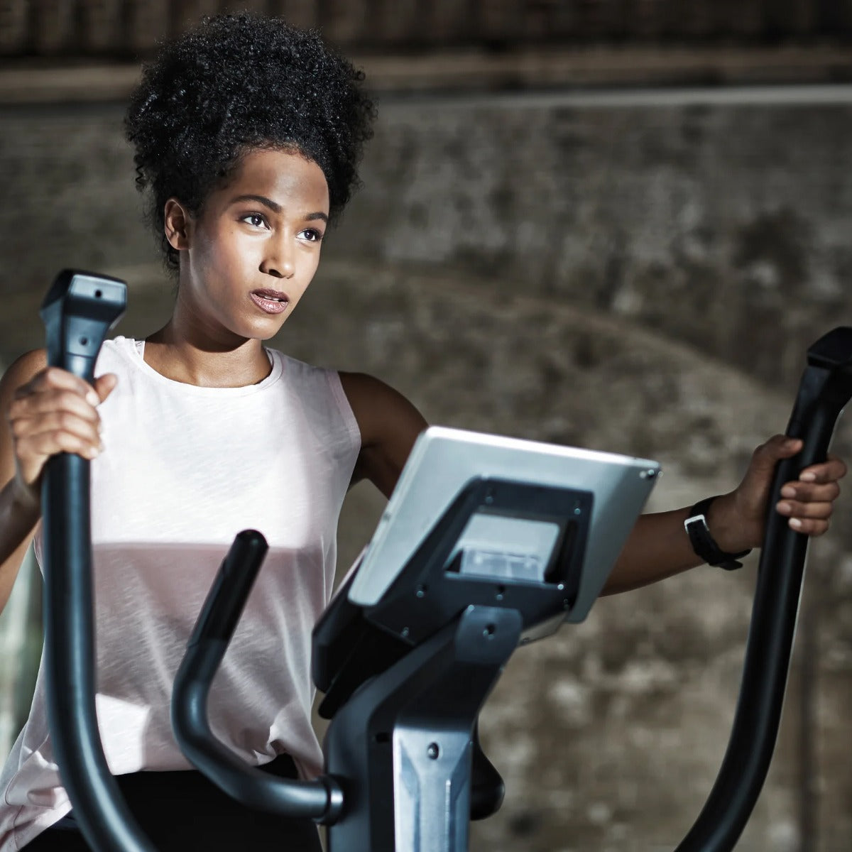 Cera Elliptical
