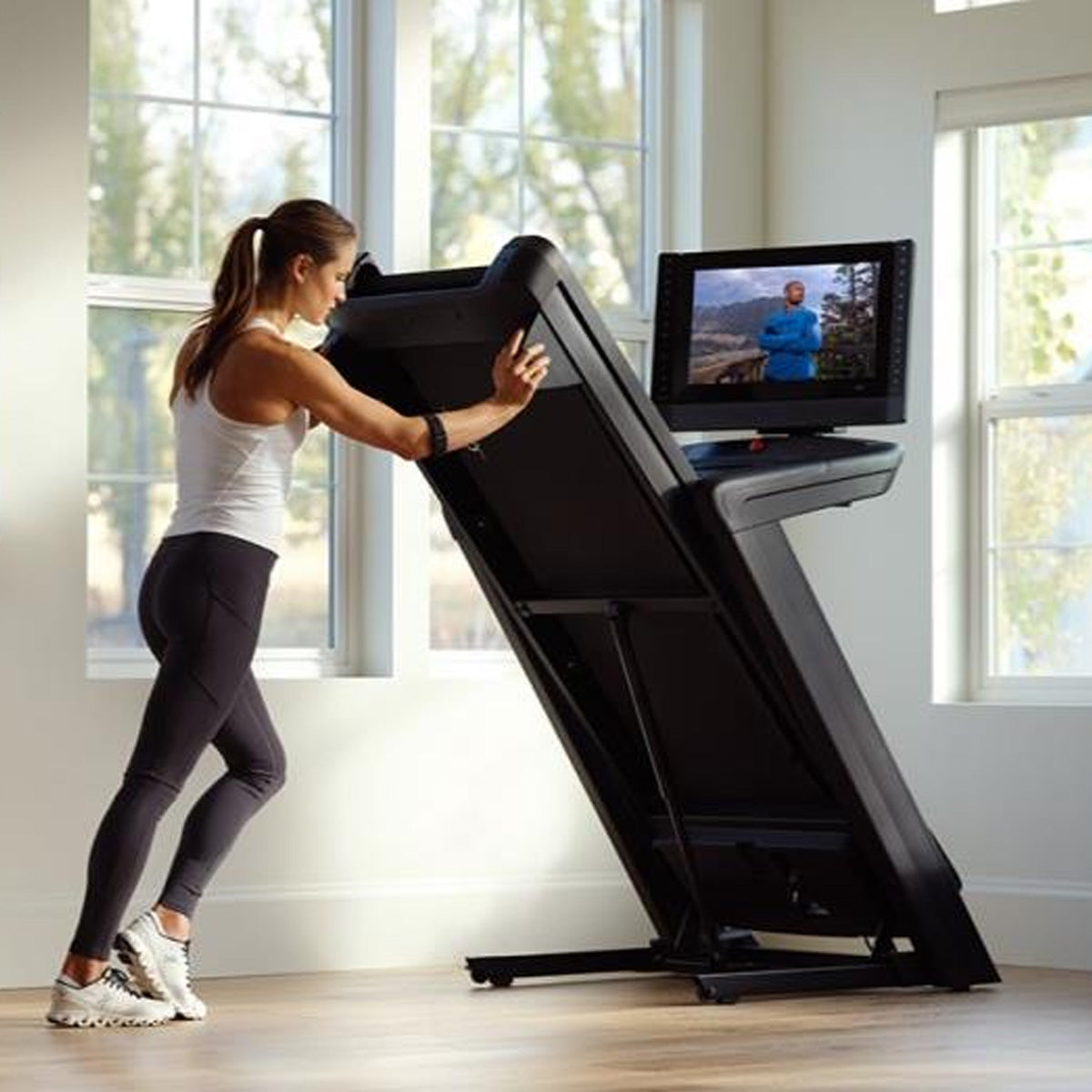 Ultra 2450 Treadmill 2025