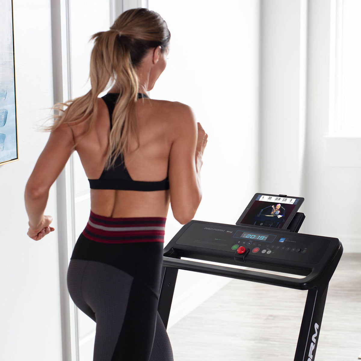 City L6 Treadmill