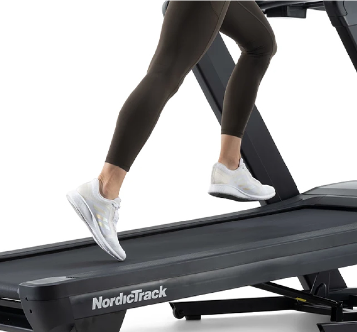 NT_Treadmill_Ultra_LE_07_Runnersflex_Cushioning